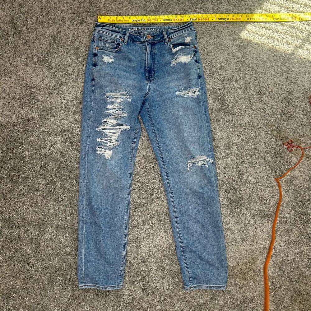 American Eagle MoM Jean Size 8 Long Distressed Holes Pants Casual